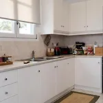 Apartment Youga Nest Vivlos