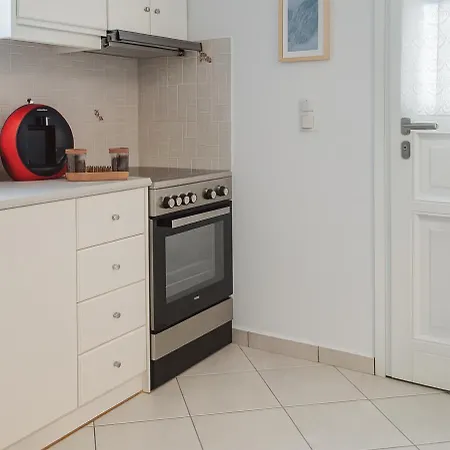 Youga Nest Апартаменты Vivlos